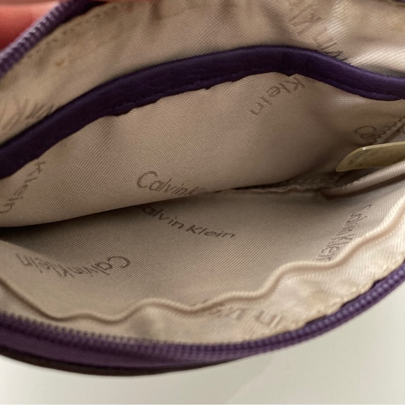 Calvin Klein Wristlet Wallet leather, purple, like new - Picture 10 of 10